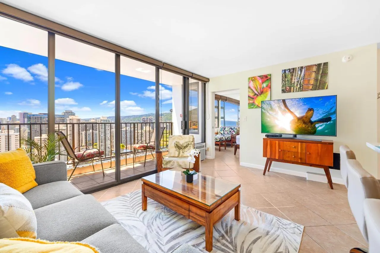 Cozy 1Br Ocean View Condo, Near Beach With Parking Гонолулу